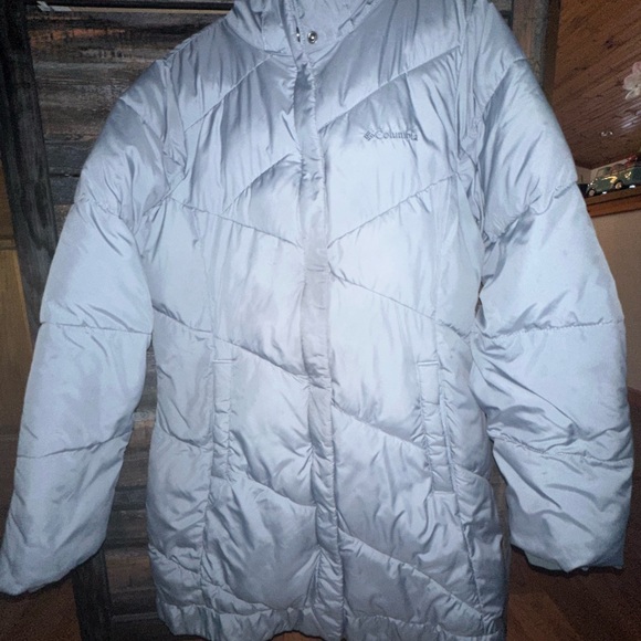 Women’s Columbia Bell Isle long Winter Jacket, fur lined hood, size medium - Picture 9 of 14